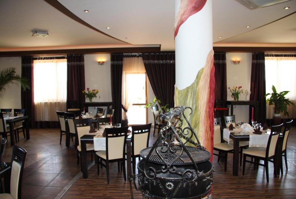 Hotel Wasik Krogulcza Kültér fotó