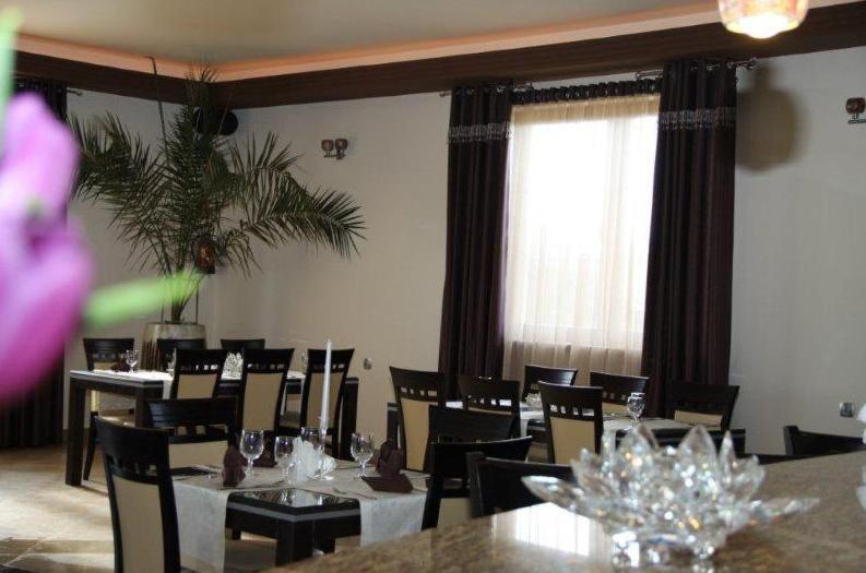 Hotel Wasik Krogulcza Kültér fotó