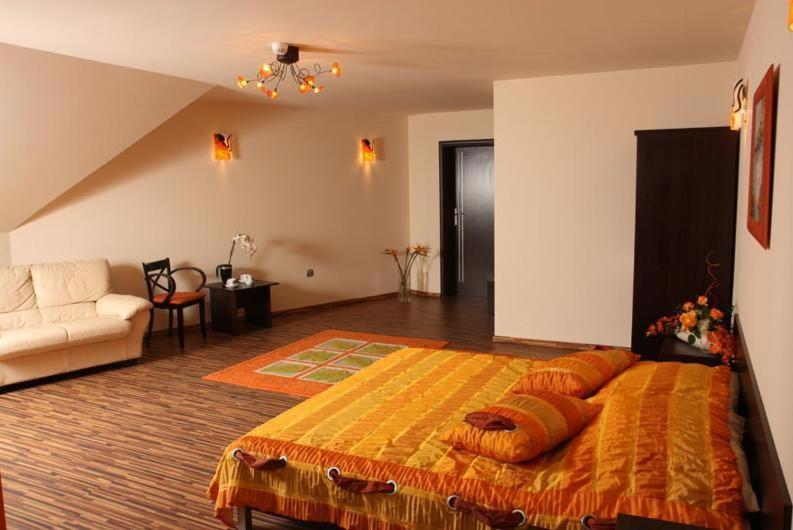 Hotel Wasik Krogulcza Kültér fotó